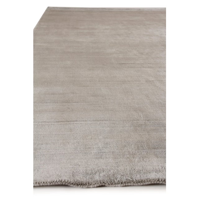 Exquisite Rugs Creil Hand loom Bamboo/Silk Silver Rug-9'x12' For Sale - Image 4 of 7