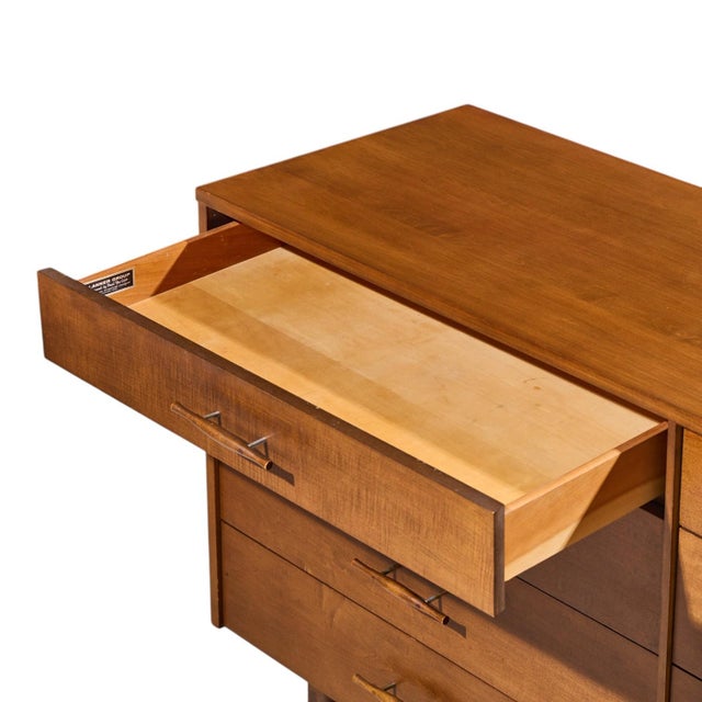Paul McCobb for Planner Group Mid Century 8 Drawer Dresser For Sale In Chicago - Image 6 of 9