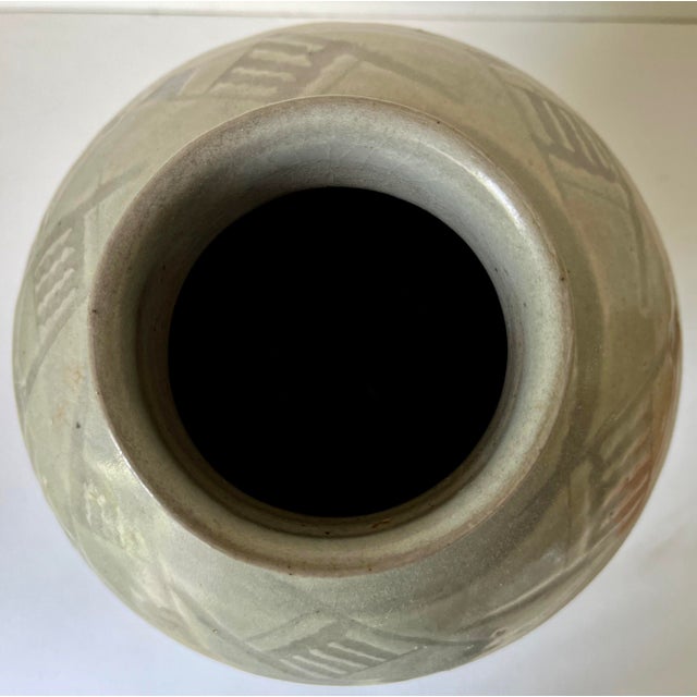 Chinoiserie Vintage Chinoiserie Celadon Vase-Rosewood Pedestal Stand For Sale - Image 3 of 4