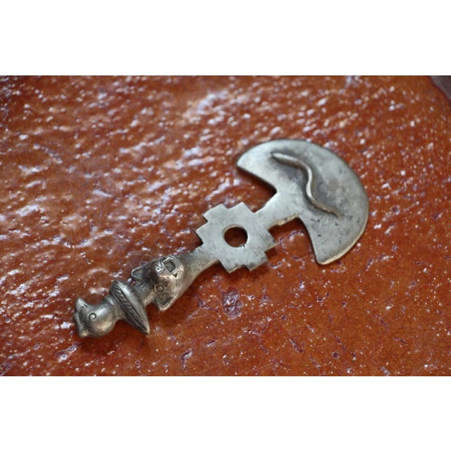 Metal Antique 19th Century Silver Inca Tumi Ceremonial Knife With Figural Finial For Sale - Image 7 of 13