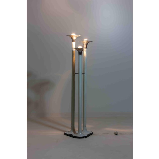 1960s French Tripod Floor Lamp with Trumpet Shades in Chrome and Enamel, 1960s For Sale - Image 5 of 12