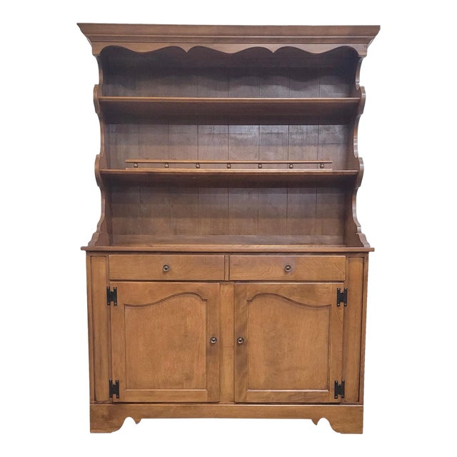 Vintage Ethan Allen Heirloom Nutmeg Maple Buffet Server With Hutch For Sale