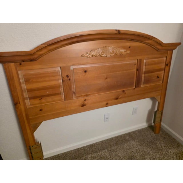 Vintage Broyhill Fontana Honey Oak Queen Bed | One-Owner | Excellent Condition For Sale - Image 12 of 16