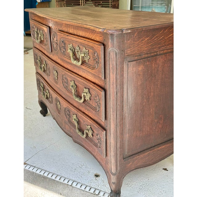 Wood 18th Century French Louis XV Walnut and Oak Chest of Drawers For Sale - Image 7 of 12