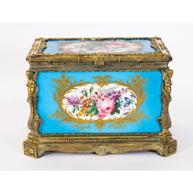 Antique 19th Century French Porcelain and Ormolu Jewellery Casket from Sèvres, 1860s For Sale - Image 14 of 18