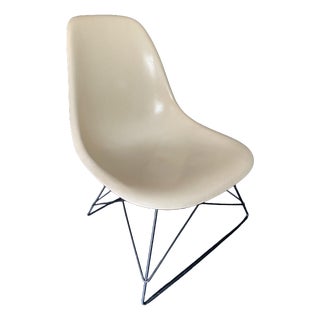 Chair by Charles and Ray Eames for Herman Miller, 1950s For Sale