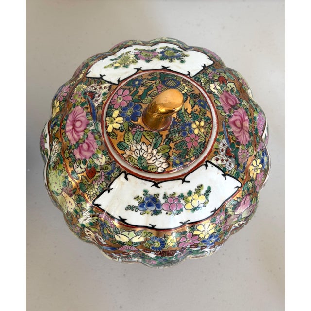 Chinese Pair of Vintage Chinese Famille Rose Medallion Pumpkin Form or "Melon-Ribbed" Body Ginger Jars With Gilded Stem Lids 10.5"h X 9"w For Sale - Image 3 of 12