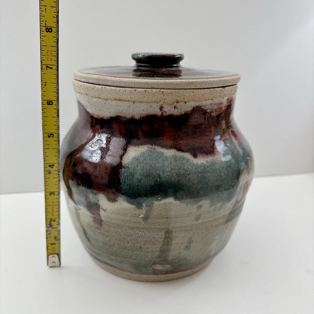 Mid-Century Modern Beautiful Vintage Dan Ogburn Studio Pottery Lidded Jar (April 1984) For Sale - Image 3 of 12