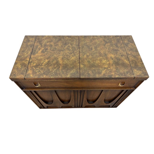 Broyhill Brasilia Mid-Century Modern Broyhill Brasilia Walnut Flip-Top Server For Sale - Image 4 of 11