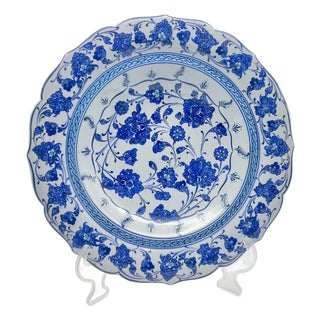 Handmade Ceramic Iznik Decorative Platter (Scalloped Rim) Classic Blue and White For Sale