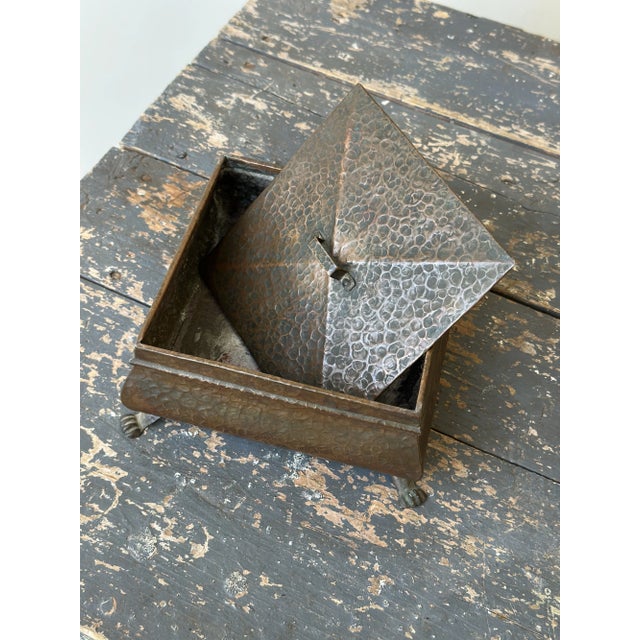 Vintage Hammered Copper Lidded Storage Box, Circa 1930s For Sale - Image 4 of 16