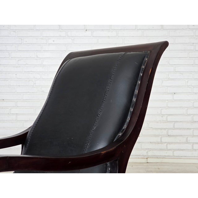 Set of Vintage Armchair and Ottoman in Black Leather, 1970s For Sale - Image 16 of 18