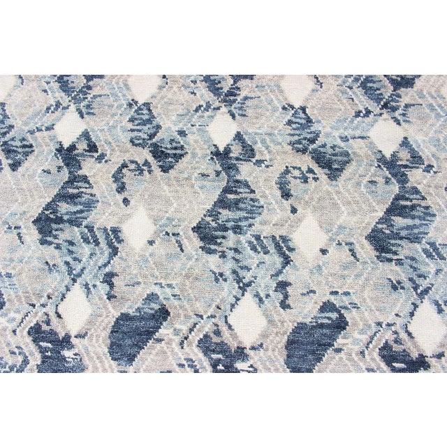 Large Modern Rug in Blue, Gray, and White 12'1 X 14'11 For Sale In Atlanta - Image 6 of 14