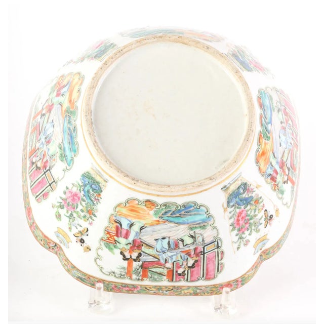 Mid 19th Century Mid 19th Century Famille Rose Bowl With Interior Bat Rim For Sale - Image 5 of 9