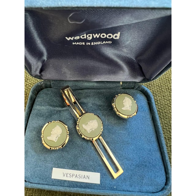 Vintage Royal British "Wedgwood" Jasper ware Gold Pate Cufflinks & Tie Clip Set For Sale - Image 18 of 18