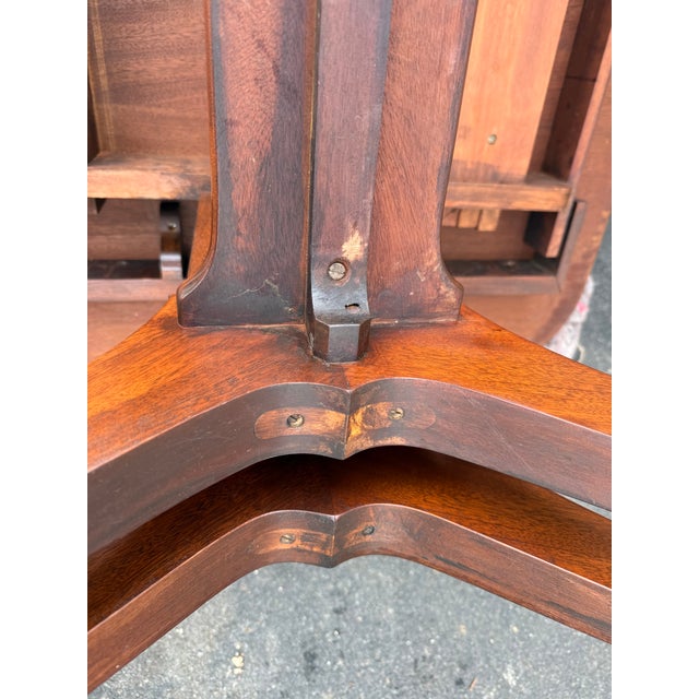 Brown Vintage Georgian Regency Style Banded Mahogany Pedestal Extension Dining Table With Leaves For Sale - Image 8 of 18