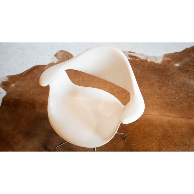 Herman Miller George Nelson Swag Leg Armchair – 2008 Reissue (White) For Sale - Image 11 of 13