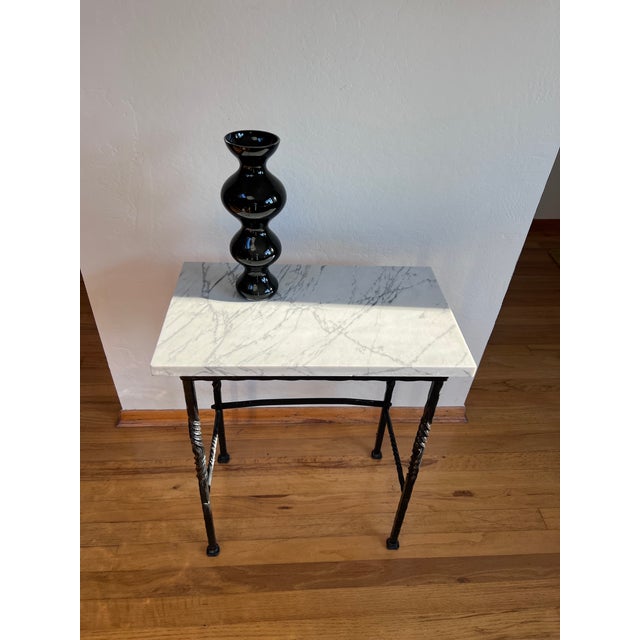 1960s Mediterranean Wrought Iron Marble Side / Occasional Table For Sale - Image 16 of 18