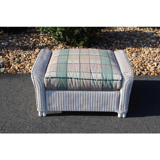 White Lloyd Loom White Wicker Ottomans With Green Plaid Cushions—A Pair For Sale - Image 8 of 18