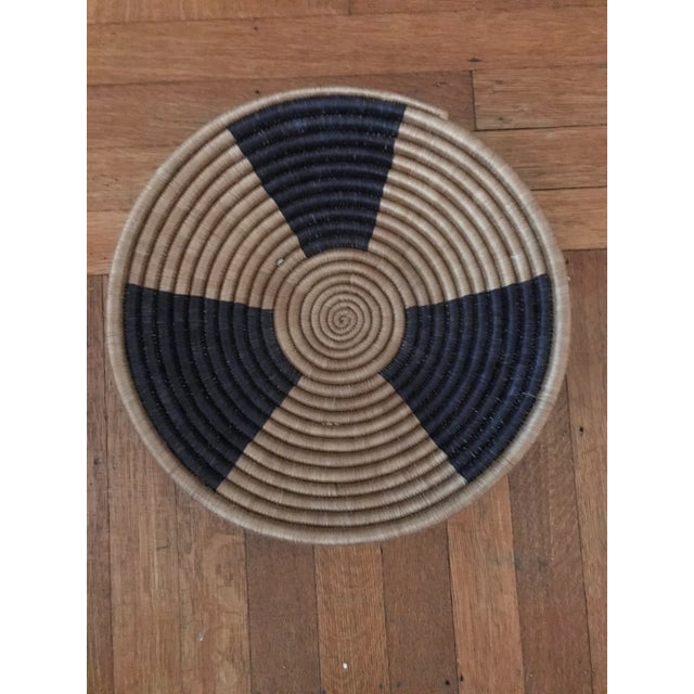 African Hand-Made Round Basket, 11.75 In. Diameter X 2.5 In. High, Natural and Black For Sale In San Francisco - Image 6 of 6