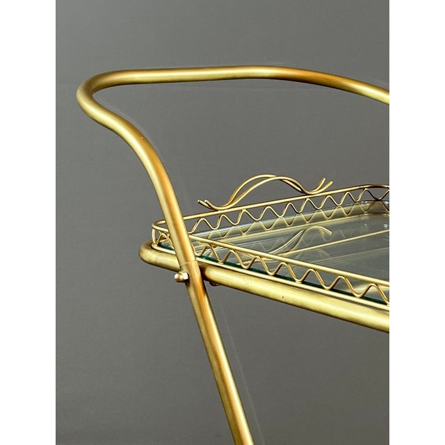 Metal 20th Century Rolling Table Trolley in Brass and Glass For Sale - Image 7 of 11