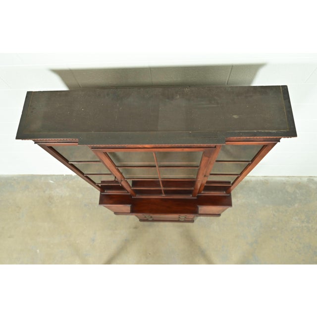 Kittinger Furniture Georgian Flame Mahogany Breakfront Bookcase Cabinet, Circa 1960s For Sale - Image 11 of 14