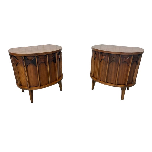 Mid-Century Modern Mid-Century Modern Kent Coffey "Perspecta" Walnut Commode Nightstands - Set of 2 For Sale - Image 3 of 11