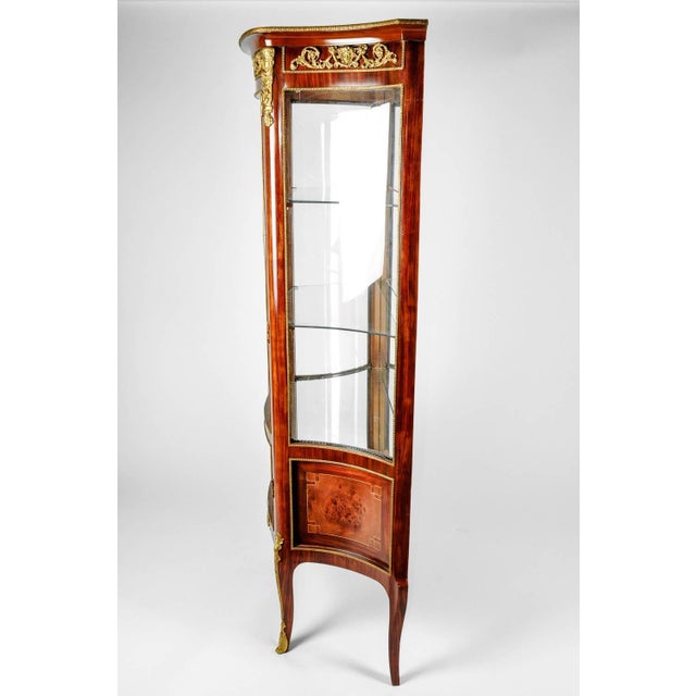 Brown Early 20th Century French Sand Burl Wood Mirrored Hutch Cabinet Display Vitrine For Sale - Image 8 of 9