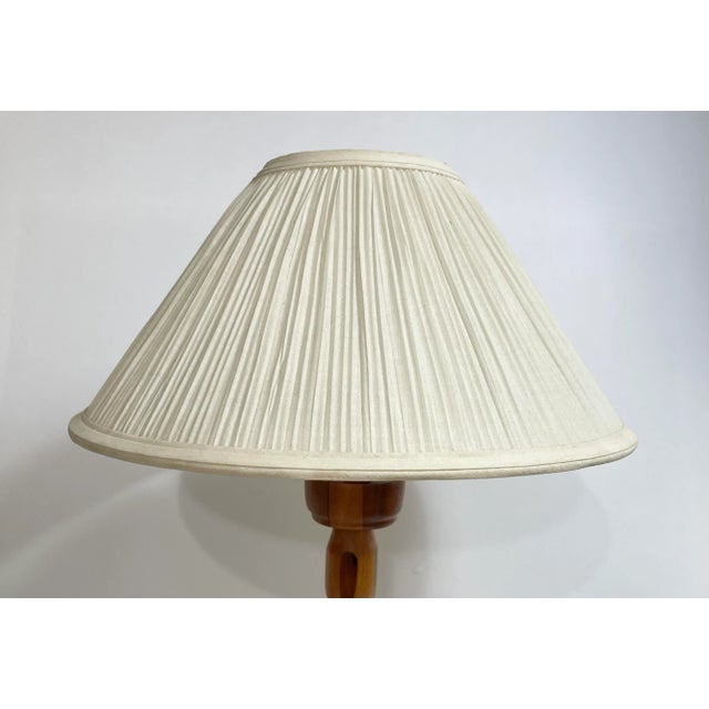 1950s Minimalist Wood Lamp For Sale - Image 4 of 7
