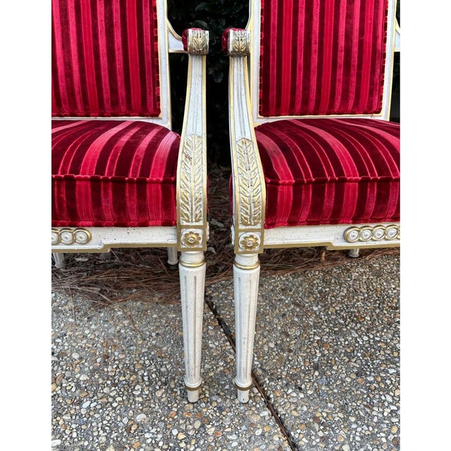 Mid 20th Century Florentine French Style High Back Whitewash Gold Accent Chairs, a Pair For Sale - Image 6 of 10
