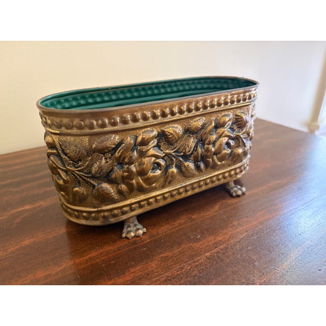 Mid 20th Century English Brass Repoussé Rose Cachepot With Paw Feet, Mid-20th Century For Sale - Image 5 of 11