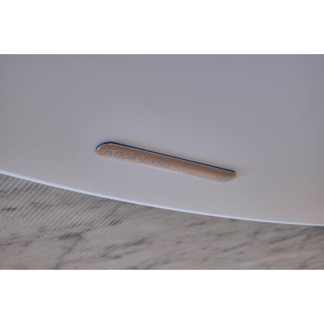 White Mid 20th Century Eero Saarinen Marble Tulip Dining Table by Knoll For Sale - Image 8 of 9