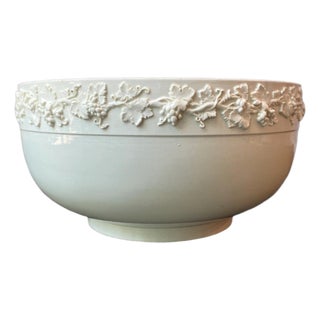 Wedgwood Creamware Bowl with Banded Rim of Molded Grape Vines For Sale