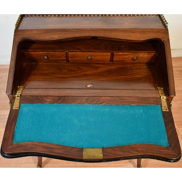 1880s Antique French Louis XV Walnut & Satinwood Inlay Secretary Ladies Desk For Sale - Image 10 of 18
