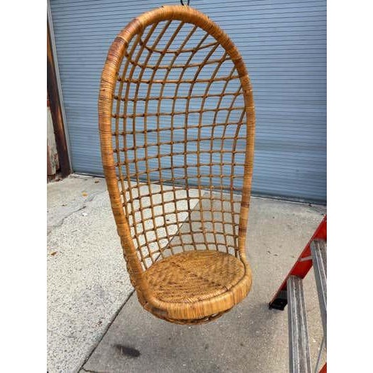 Late 20th Century Mid-Century Modern Wicker Rattan Hanging Chair, Italian Franco Albini Style For Sale - Image 5 of 13