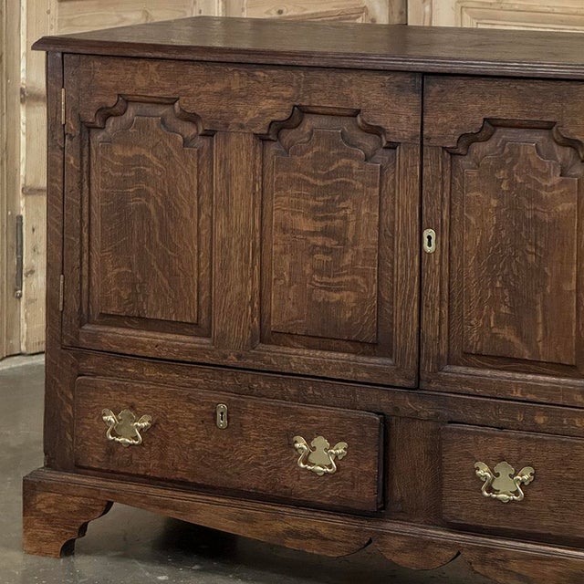 18th Century English Oak Mule Sideboard ~ Chest ~ Credenza For Sale - Image 10 of 18