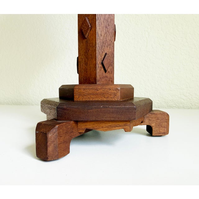 1940s 1940s Hexagonal Wood Table Lamp With Diamond Relief For Sale - Image 5 of 11