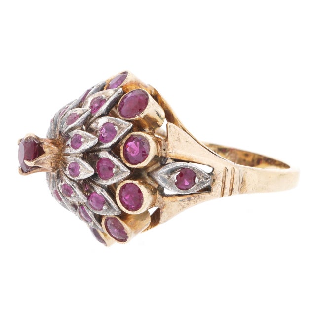 14k Gold and Ruby Cluster Cocktail Ring For Sale - Image 4 of 9