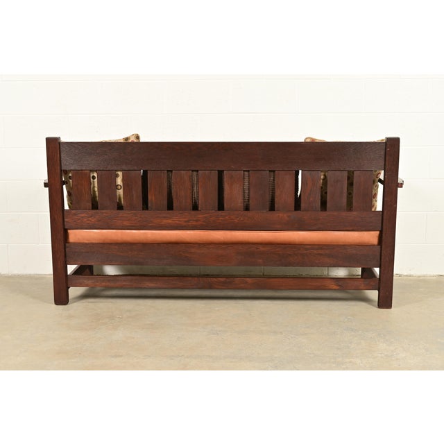 Stickley Brothers Style Antique Mission Oak Arts & Crafts Open Arm Settle Sofa, Circa 1910 For Sale - Image 13 of 14