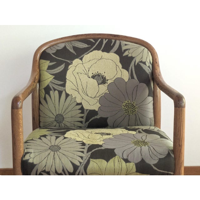 1990s Oak Gunlocke Chair For Sale - Image 9 of 12