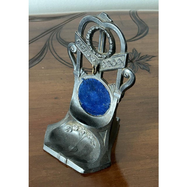 Art Nouveau Clock Stand in Metal and Velvet, 1890s For Sale - Image 4 of 8