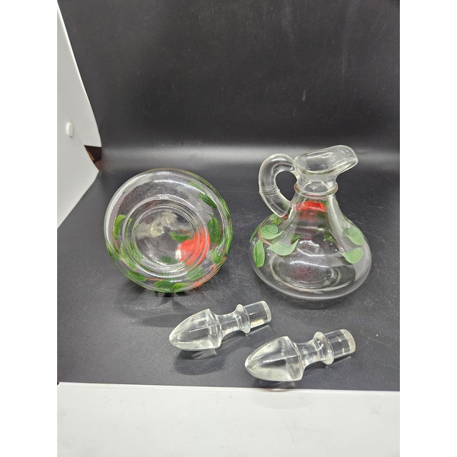 1950s Vintage Hazel-Atlas Glass Cruets With Stoppers, Featuring a Hand-Painted Apple and Leaf Design For Sale - Image 5 of 5