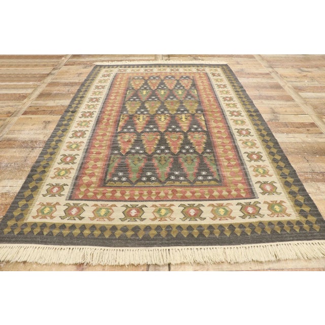 Textile Vintage Persian Kilim Rug - 05'04 X 08'02 For Sale - Image 7 of 8