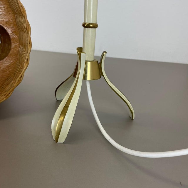 Original Rattan and Brass Table Light from Vereinigte Werkstätten, München, Germany, 1950s For Sale - Image 17 of 18