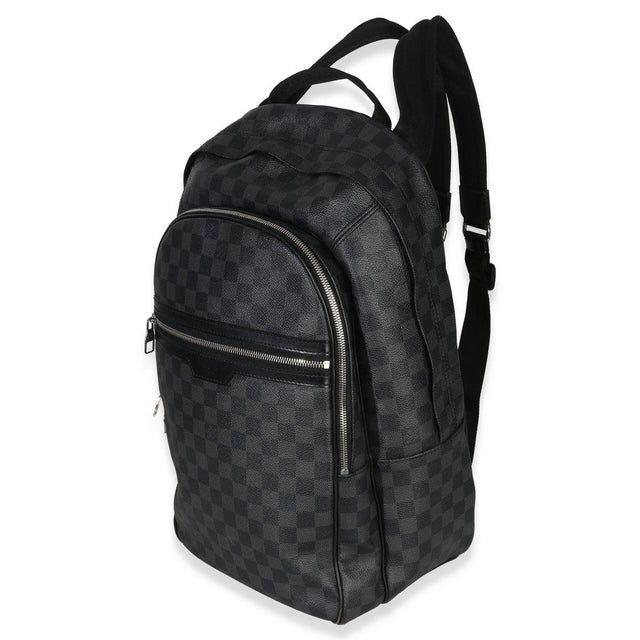 Item #: 153104 Features Interior: Five slip pickets. Two pen/pencil slots. Dimensions: 9.5 x 18 x 6.5 in Handbag Closure...