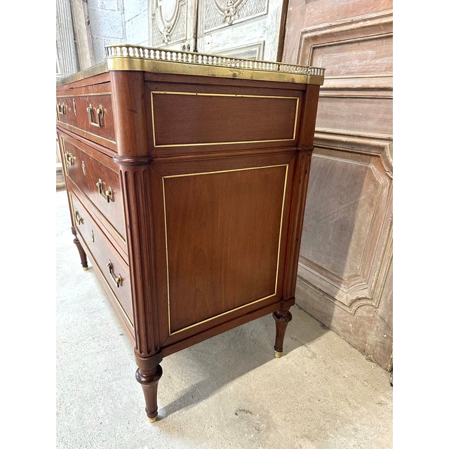 Antique Louis XVI Style Mahogany Commode, 1800 For Sale - Image 6 of 16