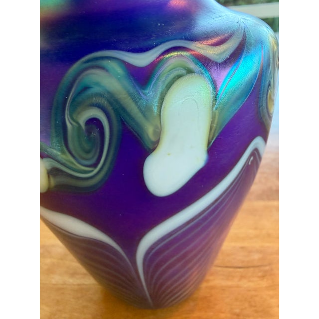 1980s 1983 Grant Randolph Feather and Heart Glass Vase For Sale - Image 5 of 12