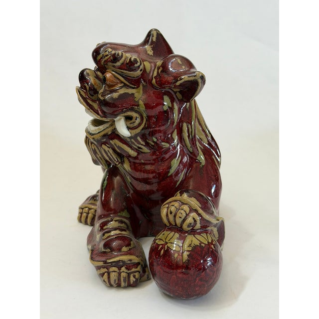 Red Vintage Shiwan Pomegranate Red Foo Dog For Sale - Image 8 of 15