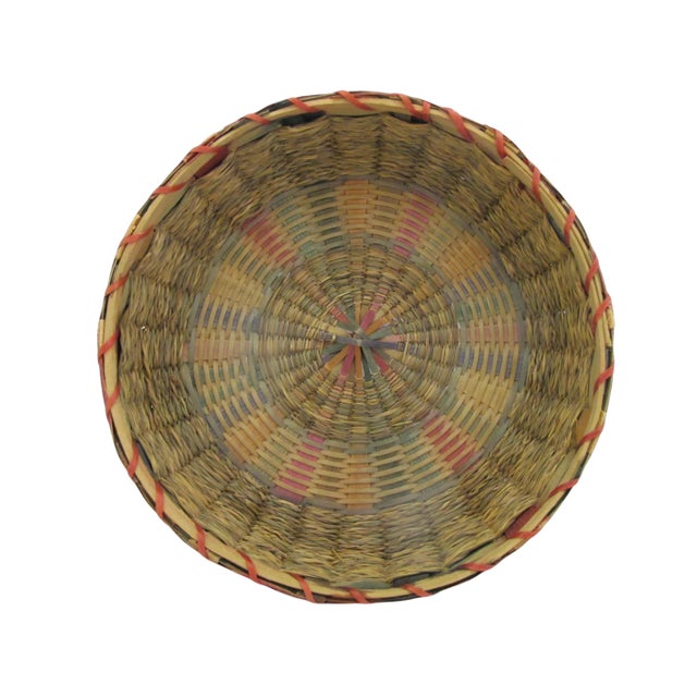 Sand Iroquois Native Sweetgrass & Ash Splint Checkered Rim Round Basket With Lid For Sale - Image 8 of 13