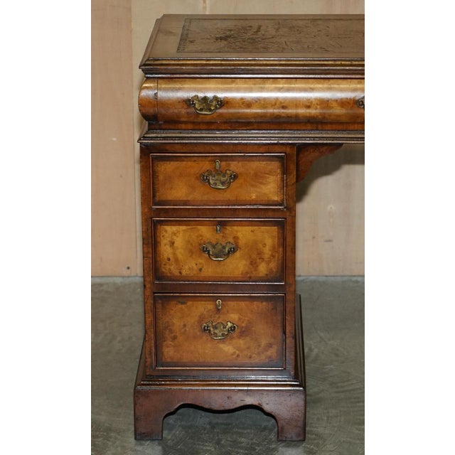 Victorian Partner Desk in Burr Walnut with Cushion Drawer & Brown Leather Top, 1900s For Sale - Image 3 of 18